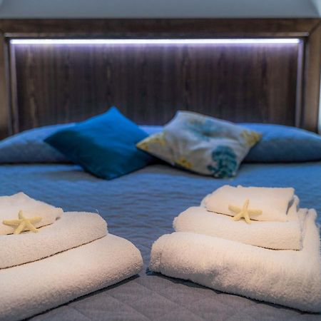 Perla Di Mare Appartamenti 카스텔루치오 외부 사진