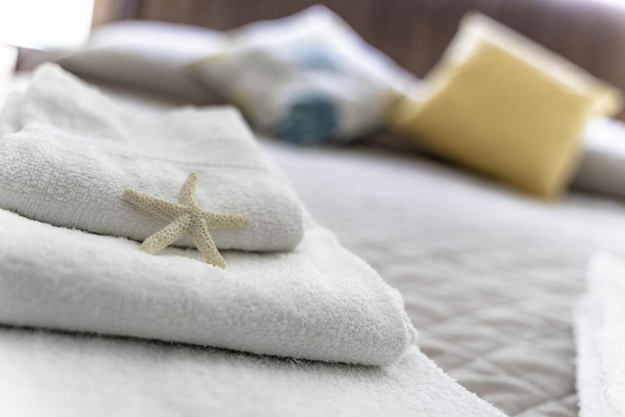 Perla Di Mare Appartamenti 카스텔루치오 외부 사진